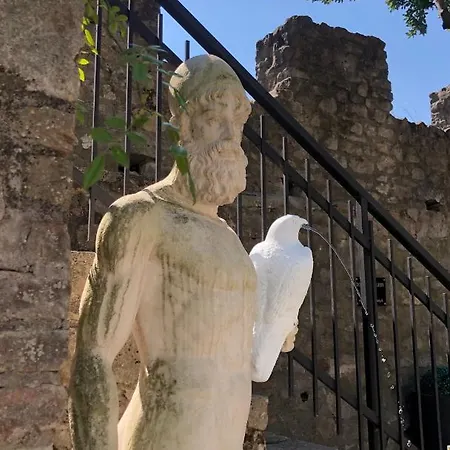 Torre Caetani- Night In A Medieval Tower Gasthuis