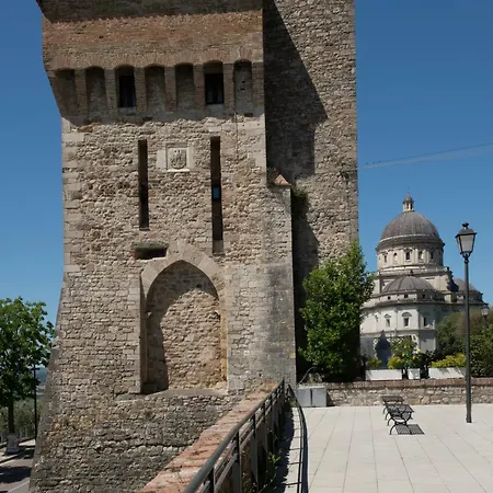 Torre Caetani- Night In A Medieval Tower