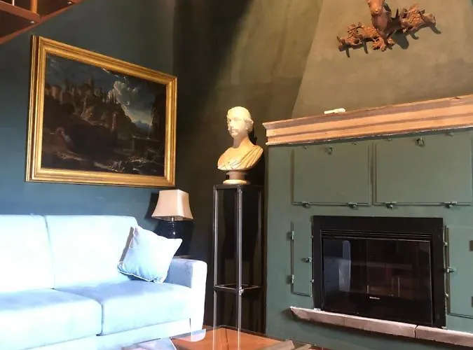 Torre Caetani- Night In A Medieval Tower 4*