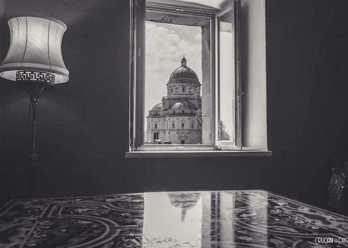 Torre Caetani- Night In A Medieval Tower Gasthof