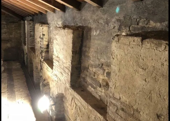 Torre Caetani- Night In A Medieval Tower Pensjonat